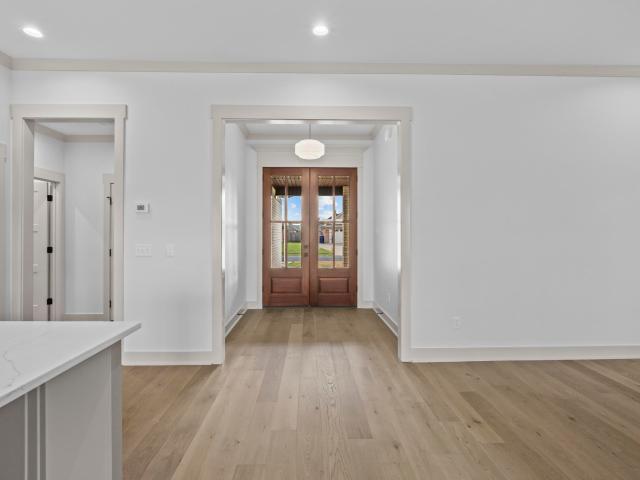 2390 Lakewood Circle