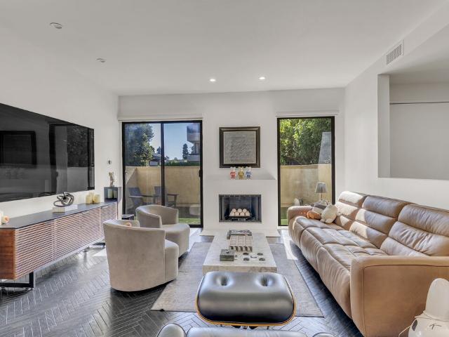 2392 Century Hill, Los Angeles, CA 90067 | MLS #25614