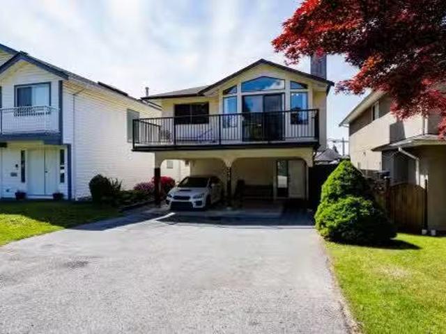 239 20Th Street E, North Vancouver, BC, V7L 3A6 house for sa.