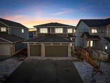 House for sale in Chestermere - Office room