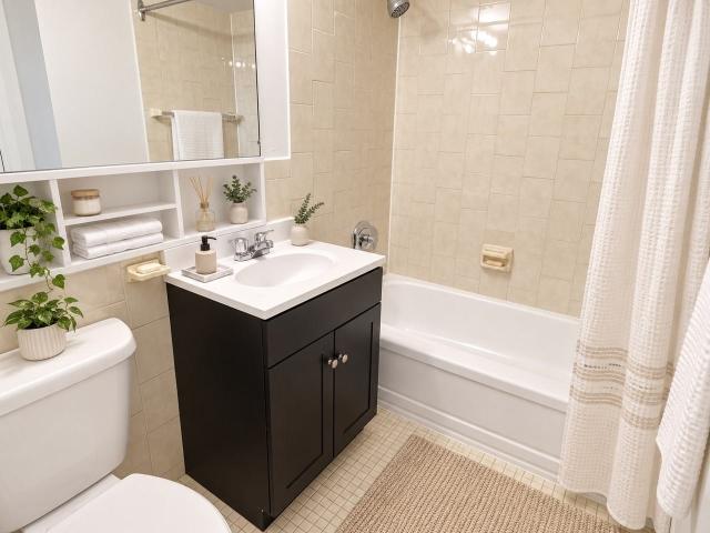 239 Boulevard Deguire 1 Bedroom Apartment for Rent at 239 Boul Deguire, Montréal, QC H4N 1P2 Chameran