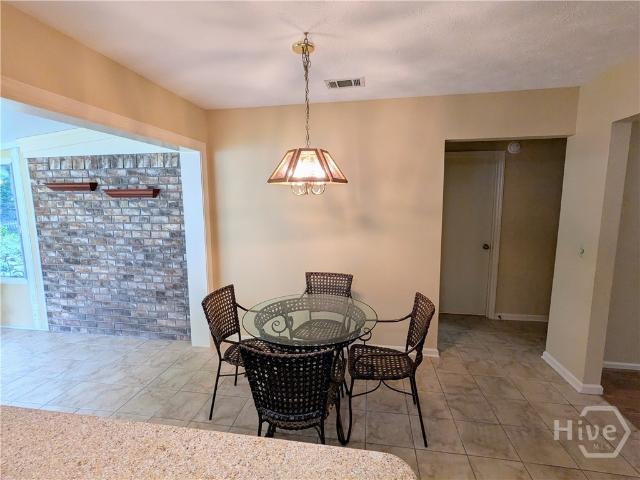 239 Bordeaux Ln, Savannah, GA 31419 | MLS #SA355172