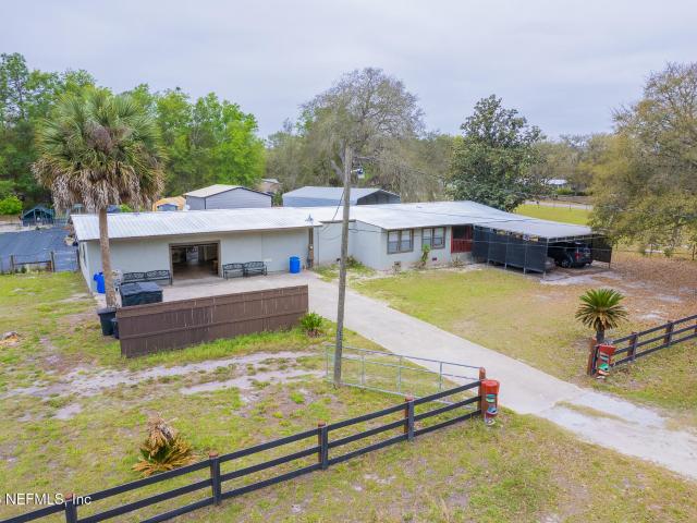 239 Lynne Dr, Palatka, FL 32177 | MLS #2139