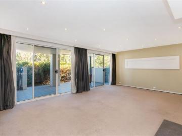 2/39 Manuka Circle, Griffith
