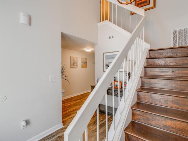 239 Mariners Row