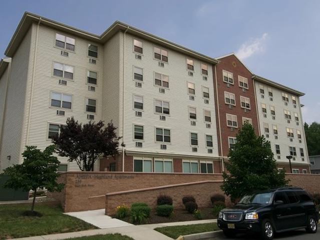 239 S 6th Ave, Highland Park, NJ 08904