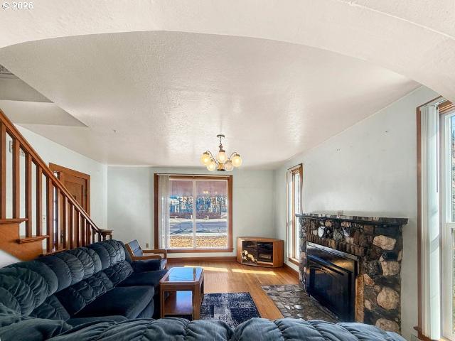 239 s canyon blvd