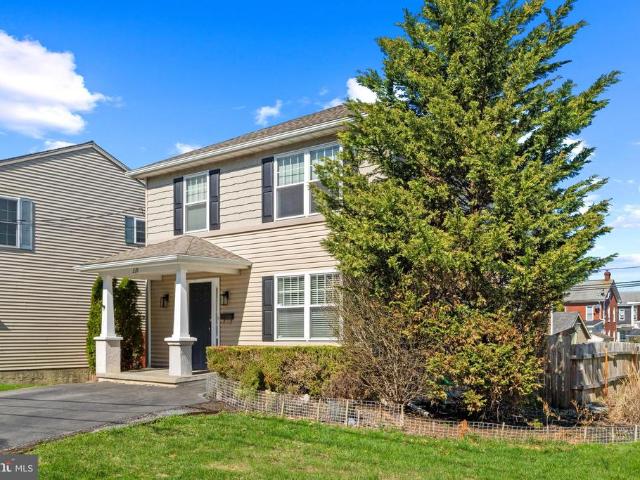 239 Railroad Avenue