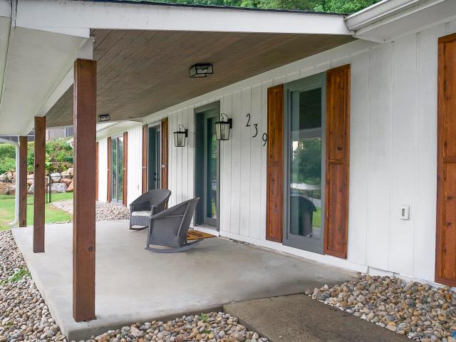 239 Riddles Bend Road
