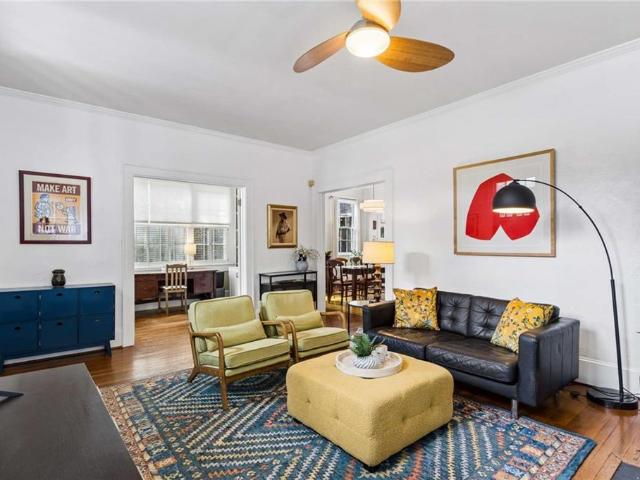 239 W Benson Street