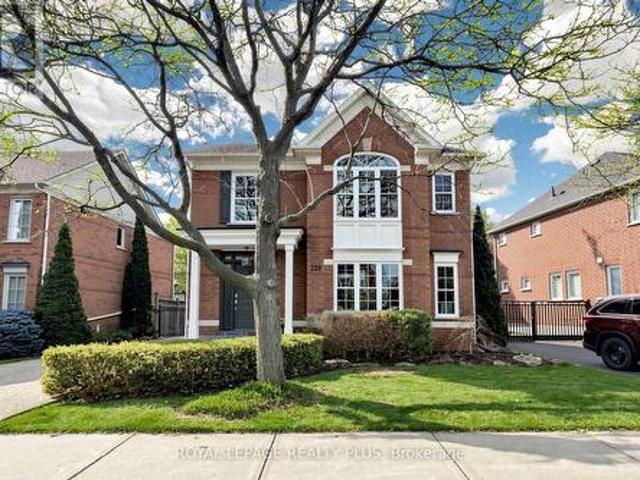 239 Westfield Trail, Oakville, ON, L6H 6H8 house for sale | Listing ID W13692 | Royal LePage