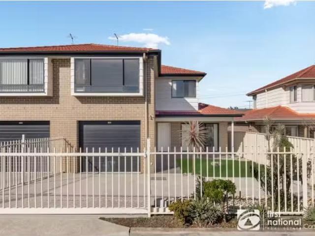 239B Macquarie Street, SOUTH WINDSOR Townhouse for rent Liste.