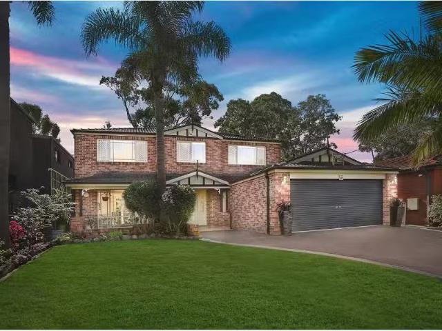 27 Toby Crescent, Panania House for rent Listed by Daniel Tha.