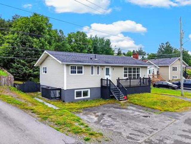 27 Valley Road, Clarenville, NL, A5A 1Z8 house for sale | Listing ID 1301 | Royal LePage