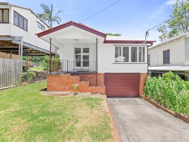 27 Vera Street, TOOWONG, QLD 4066