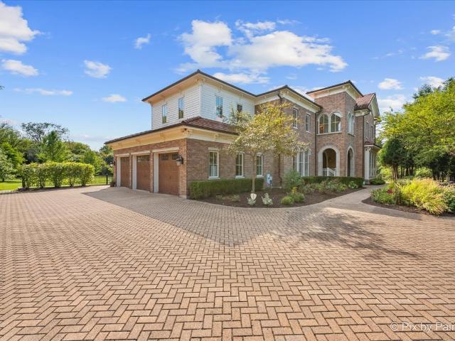 27 W Onwentsia Rd, Lake Forest, IL 60045 | MLS #12605