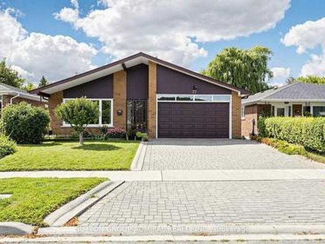 27 Warlingham Court, Toronto, ON, M9C 3K2 house for sale | Listing ID W13787 | Royal LePage