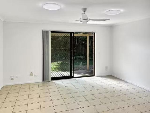 2/7 Webb Street, LABRADOR, QLD 4215 Unit for Rent