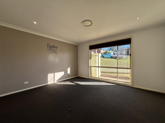 27 Weemala PlaceMuswellbrook NSW 2333, Australia