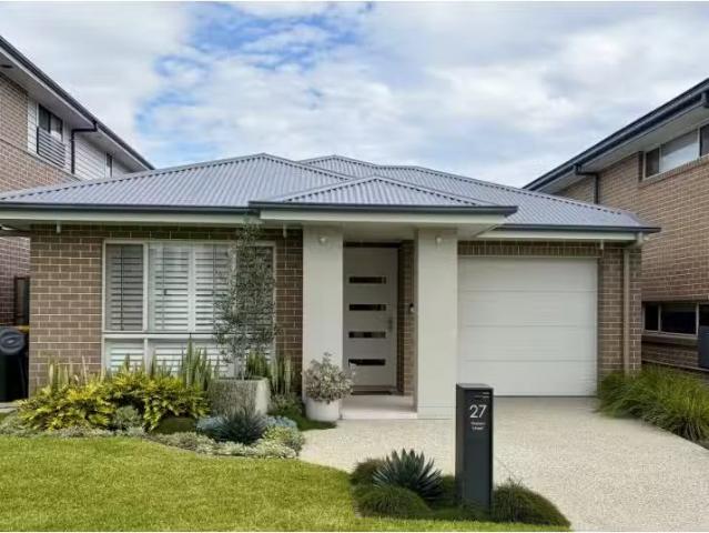 27 Welara Street, Box Hill House for rent Listed by Castlehav.