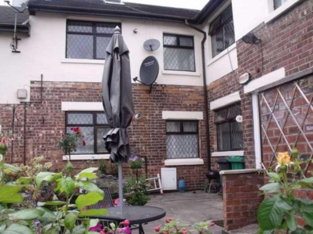 27 Wellmead Close, Manchester, M8 8BS, United Kingdom | 1 bed apartment for rent #126996365 | Rentberry
