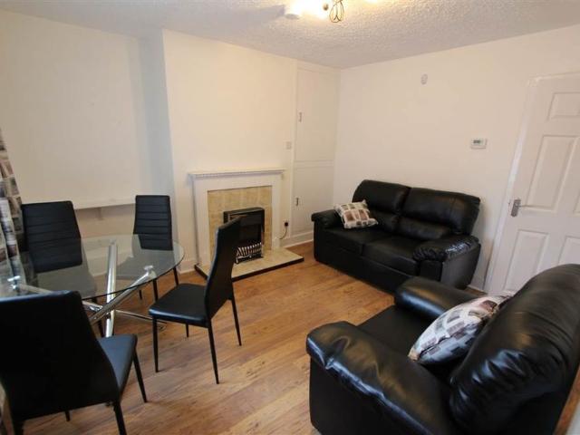 27 Whitehall Parade, Belfast, BT7 3GX