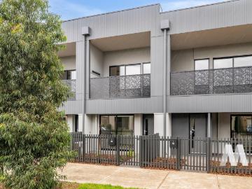 27 Winterberry Road, Point Cook VIC 3030 Townhouse For Rent | Domain