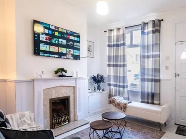 27 Agnes Street, Manchester, M19 3AY, United Kingdom | 2 bed house for rent #166390193 | Rentberry