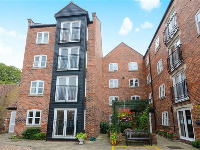 27 All Saints Court, Church Side YO43 1 bed retirement property to rent £775 pcm £179 pw
