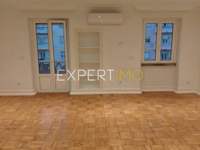 27 Av. Conde Valbom, Lisboa, Lisbon 1050 128