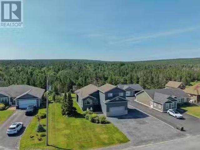 27 Blueberry Crescent, Carbonear, NL, A1Y 1A6 house for sale.