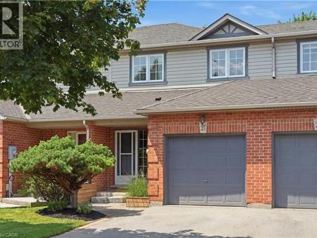 27 Bronte Court, Waterdown, ON, L9H 7N2 house for sale | Listing ID 40854 | Royal LePage