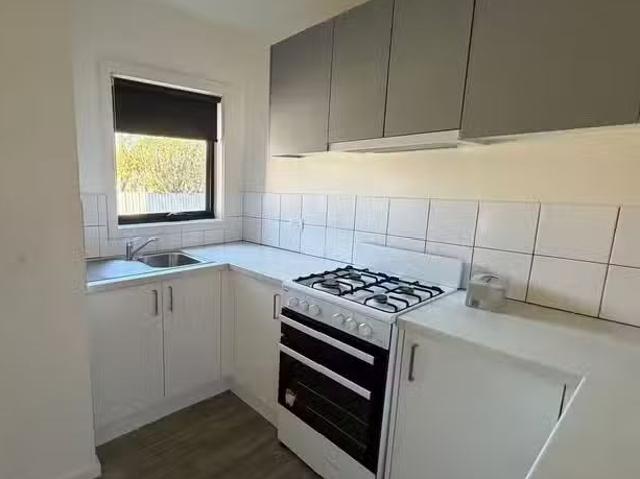 2/7 Braund Avenue, Bell Post Hill, VIC 3215 Unit for Rent