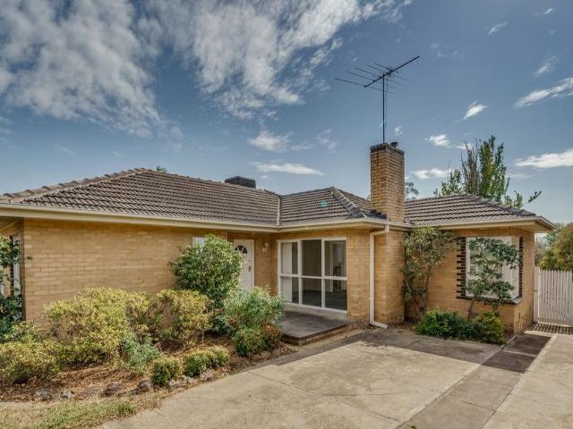 27 Bryson Grove, Templestowe Lower