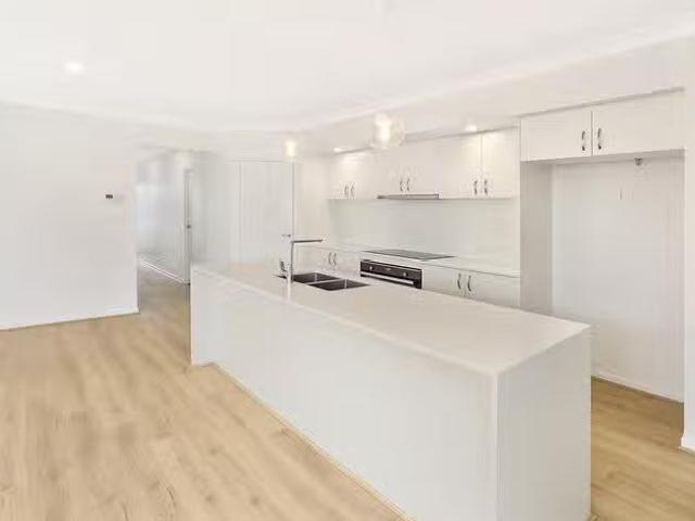 27 Cadenza Way, Palmview, QLD 4553