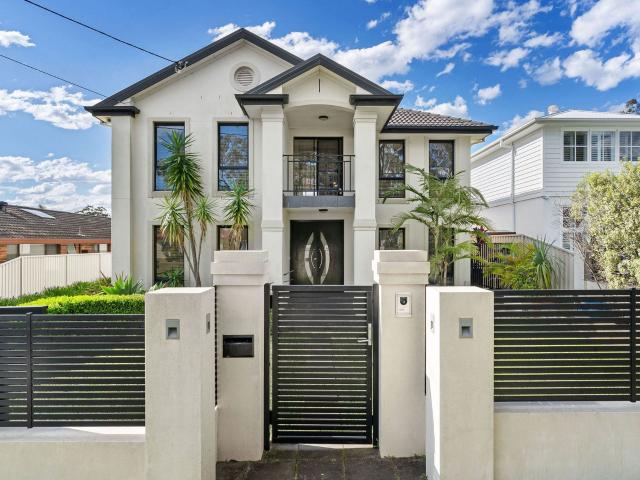 27 Castelnau Street, Caringbah South