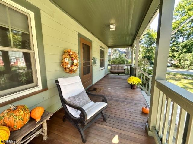 27 Cedars Rd, Caldwell Boro Twp. Us, nj
