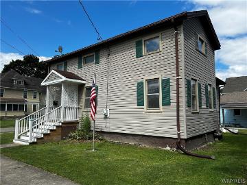 27 Chestnut Avenue