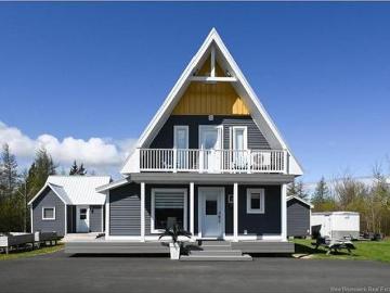 27 Chiasson Rd, Caraquet, NB, E1W 1A3 house for sale | Listing ID NB140308 | Royal LePage