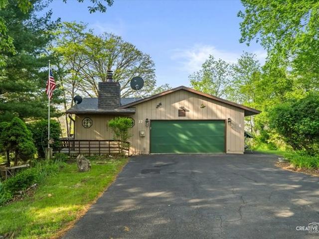 27 Clearwater Point, Putnam, IL 61560