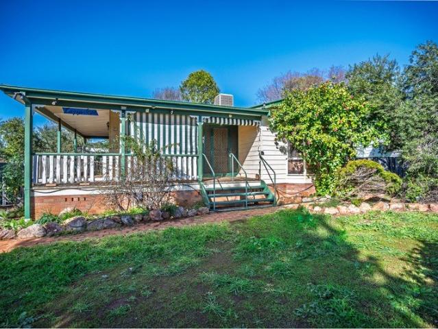 27 Craft Crescent | J.N Straney Real Estate