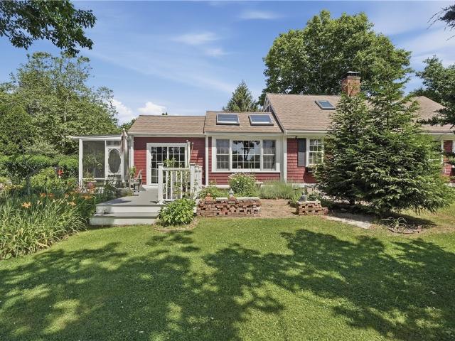 27 Crandall Road