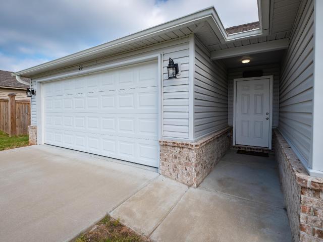 27 Curly Leaf Lane