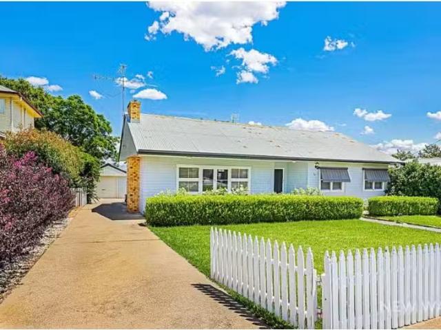 27 Dowell Av, East Tamworth House for rent Listed by Mel Mcki.