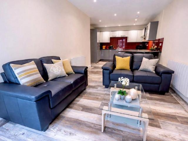 27 Ecco 3 bed apartment to rent £1,482 pcm £342 pw