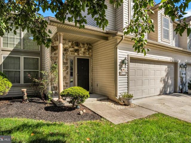 27 Edgewater Drive