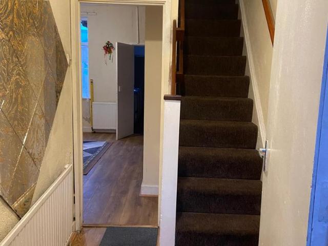 27 Elsenham Road, London, E12 6JZ, United Kingdom | 4 bed townhouse for rent #139402320 | Rentberry