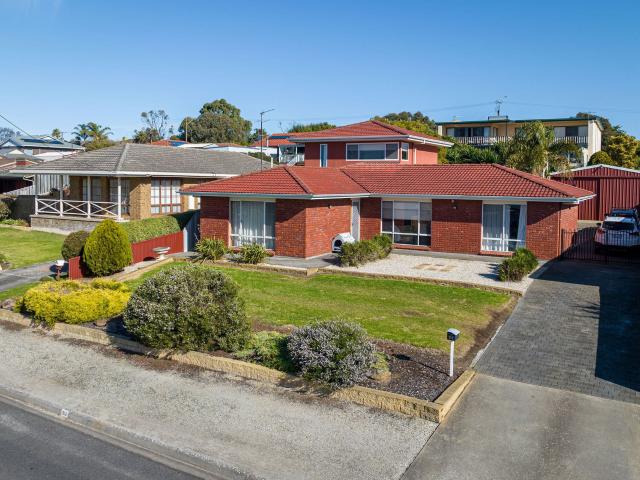 27 Eric Avenue, Port Lincoln