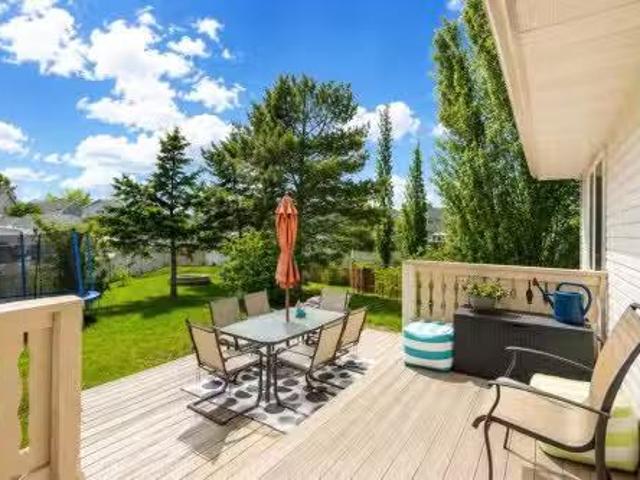 27 Erin Green Place Se, Calgary, AB, T2B 3C2 house for sale.