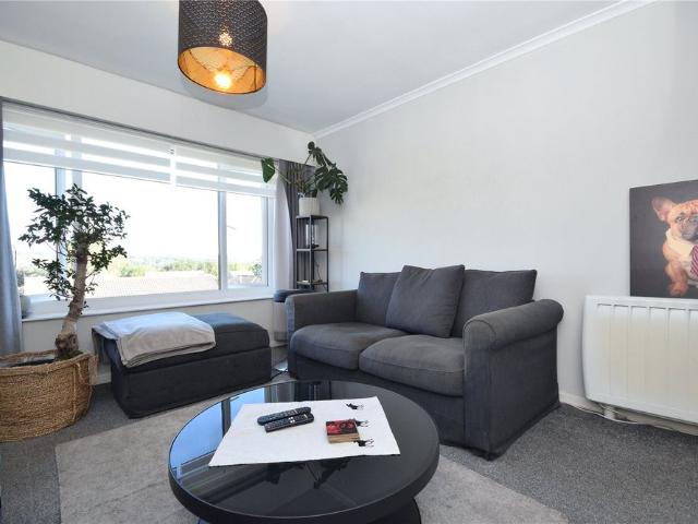 27, Fieldway Rise, Leeds, West Yorkshire, LS13 1EJ
